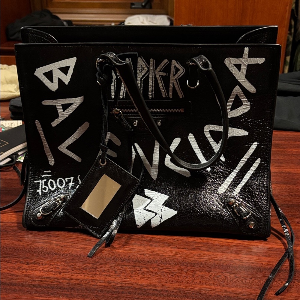 Balenciaga Black and White Artistic Tote - not Authentic!!!